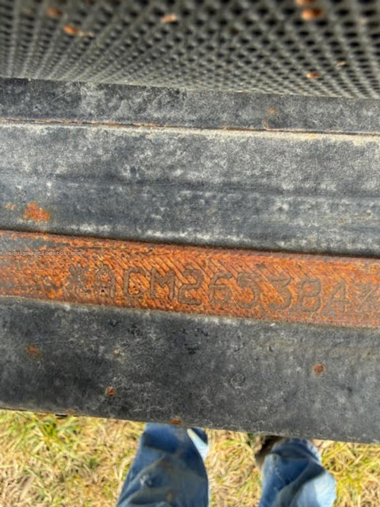 New Holland TM190 Image 4