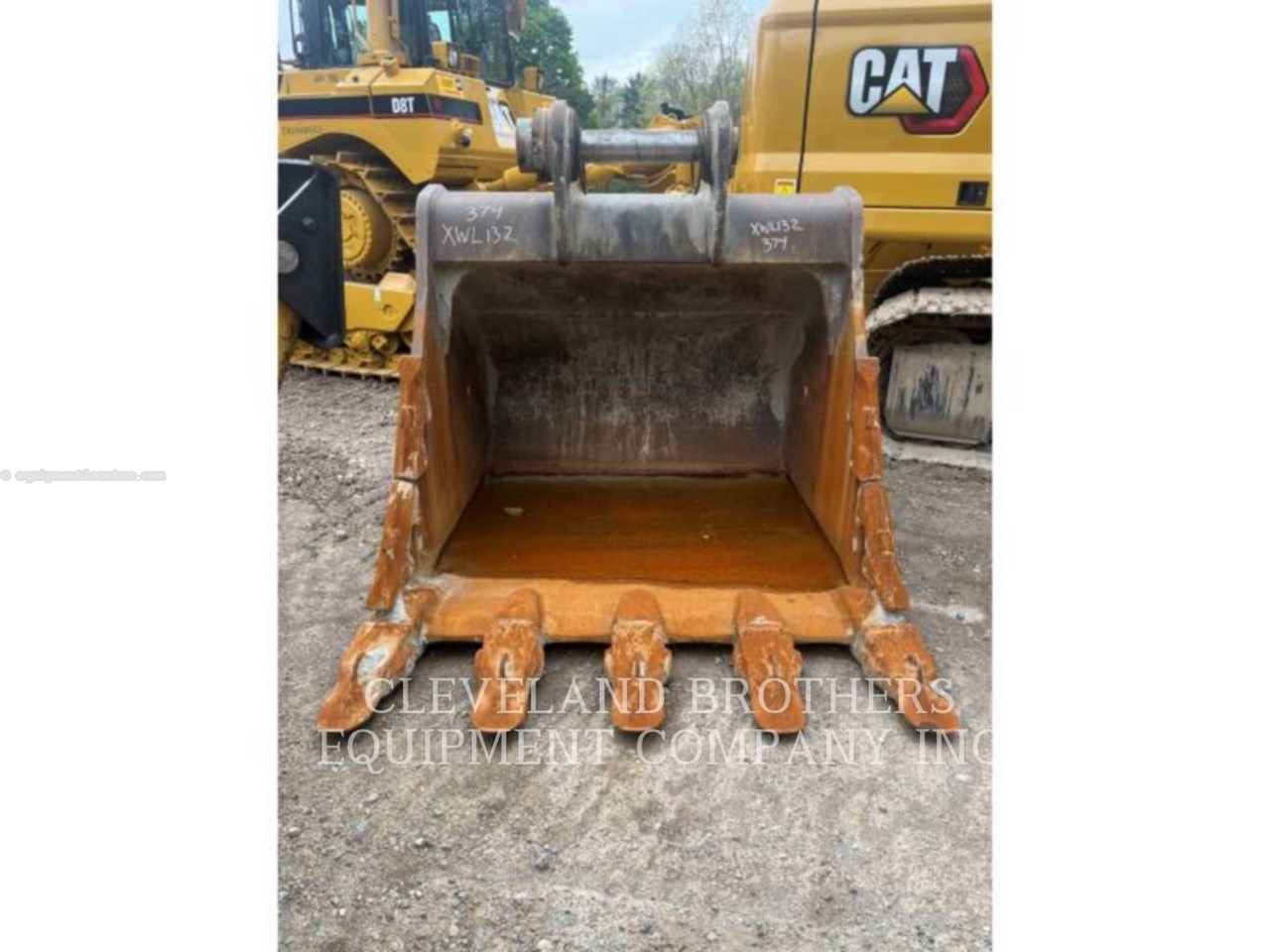 2019 Caterpillar 374FL Image 10