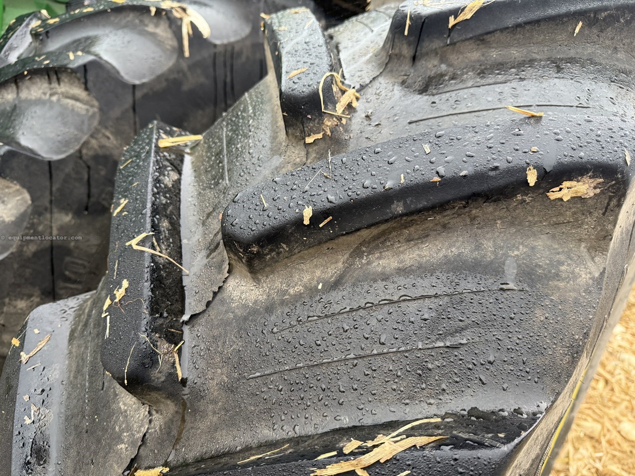 2015 John Deere 8370R Image 10