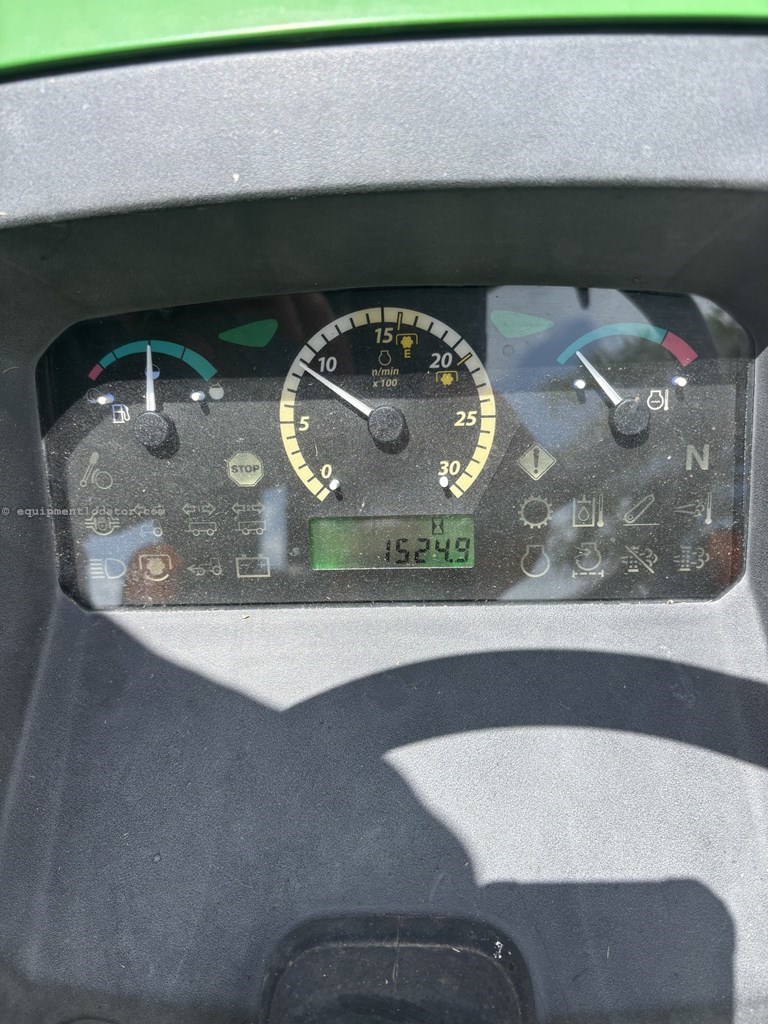 2015 John Deere 5055E Image 10