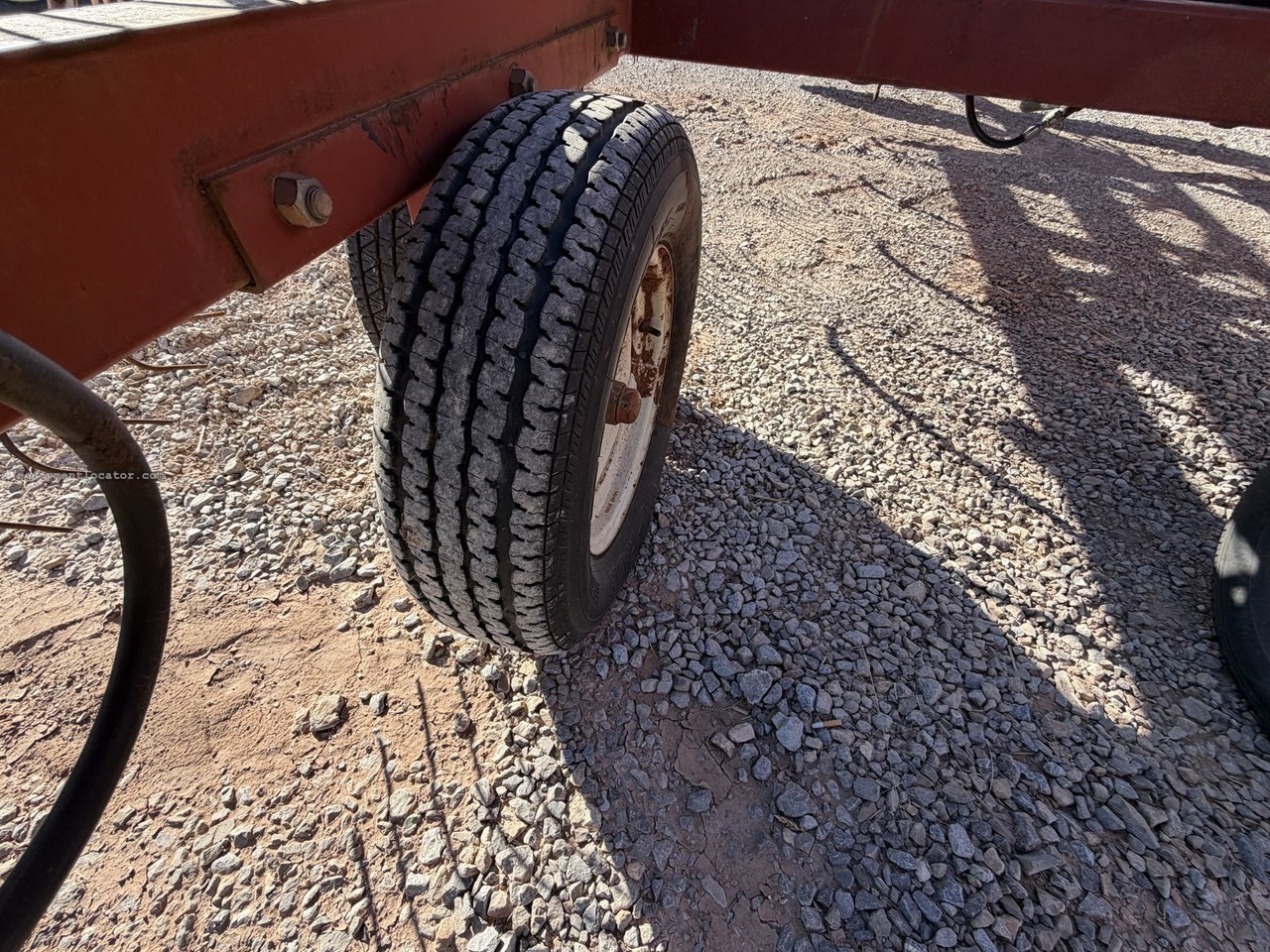 Hesston 3991 Image 10