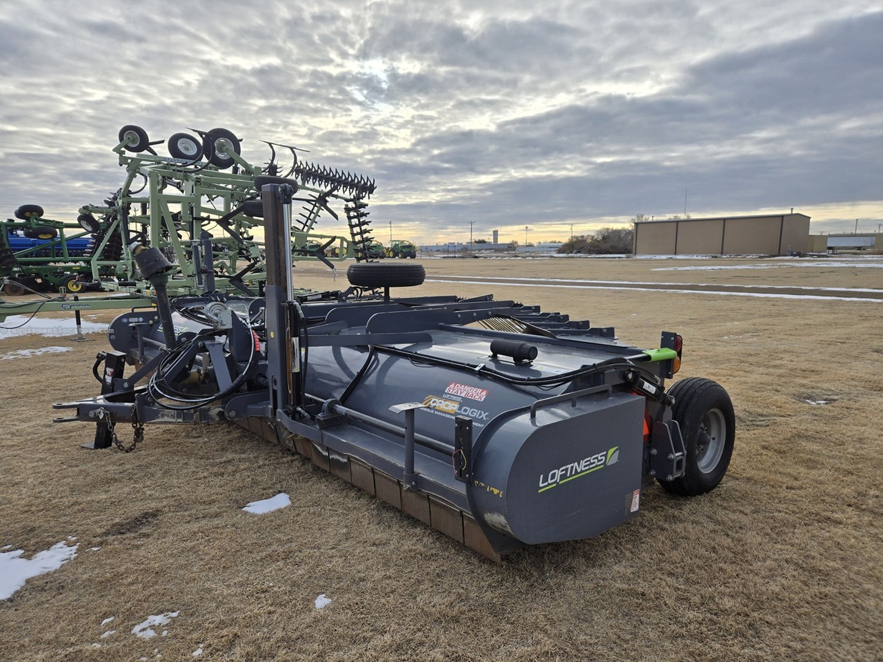 2022 Loftness 240WW Image 10