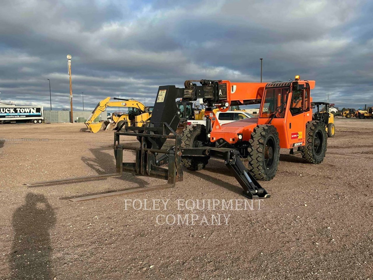 2019 Sky Trak 10054C Image 1