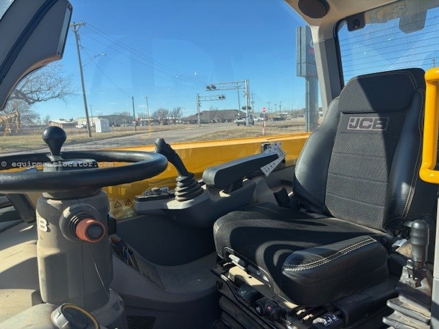 2023 JCB 542-70AGS Image 7