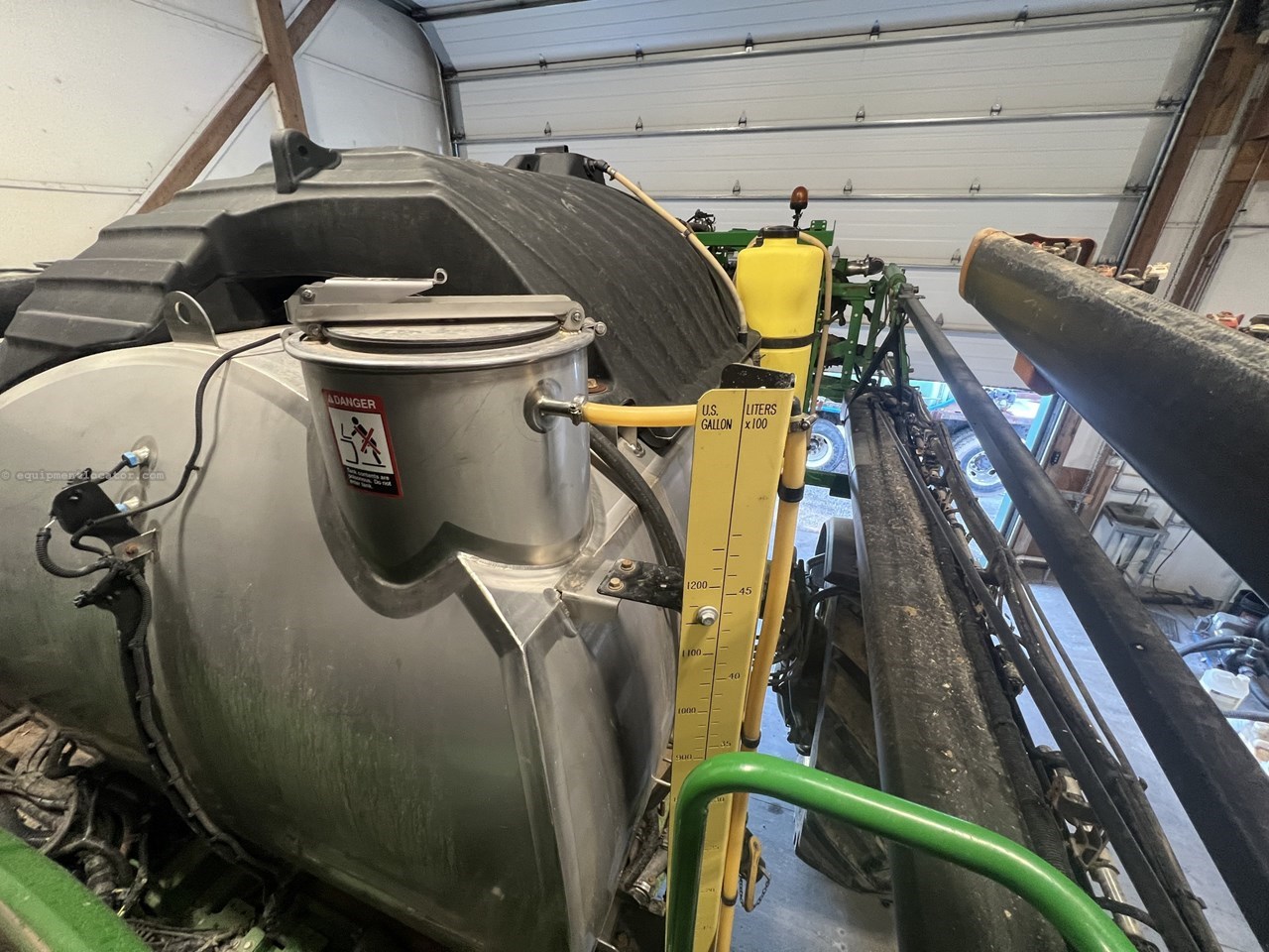 2014 John Deere R4038 Image 10