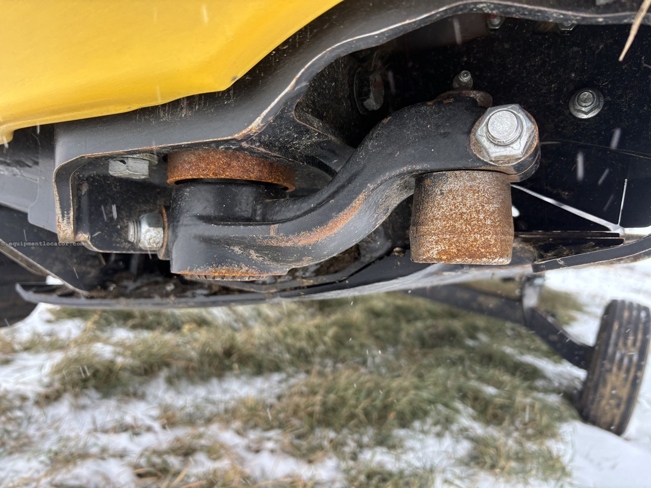 2025 MacDon FD240 Image 10