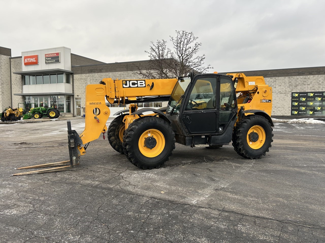 2017 JCB 507-42 Image 1