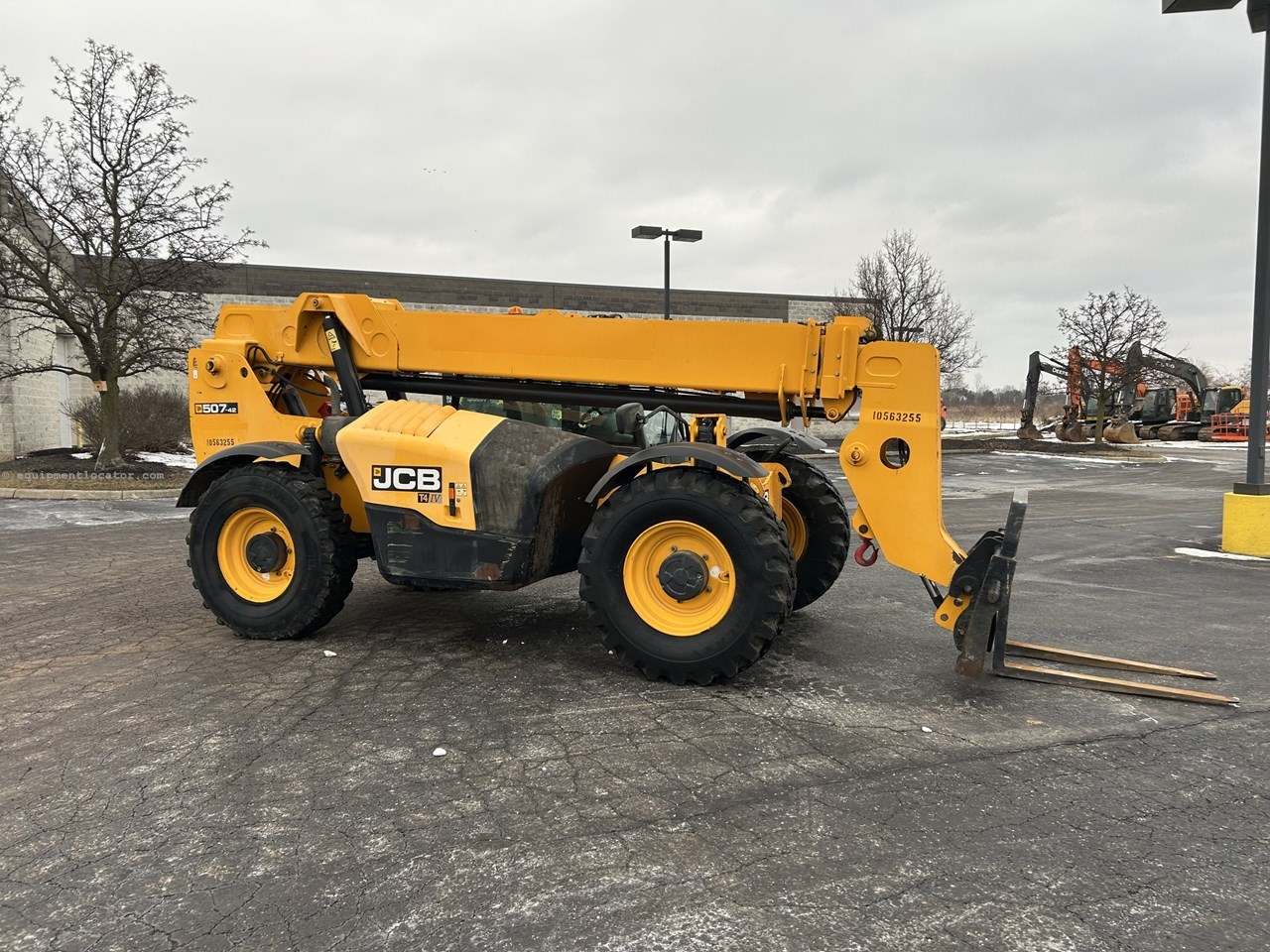 2017 JCB 507-42 Image 4