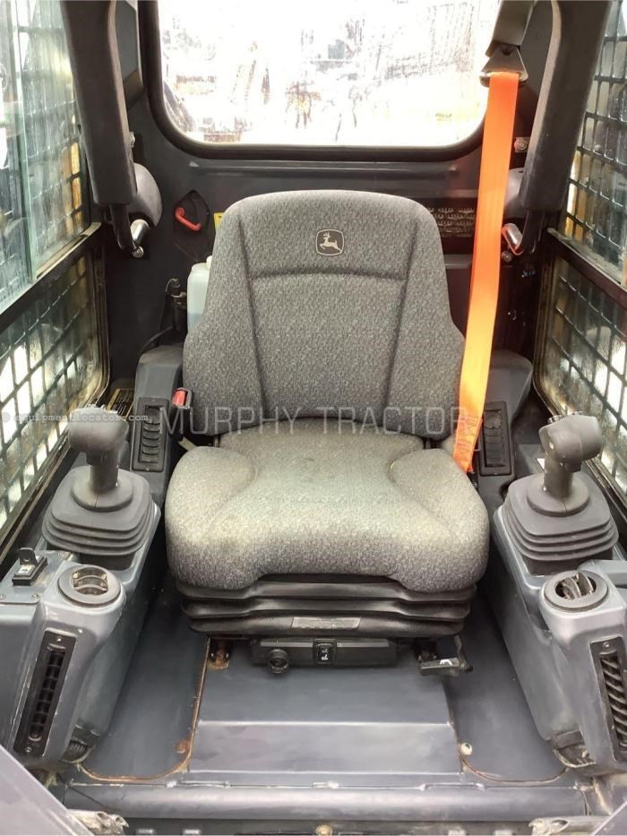 2023 John Deere 317G Image 10