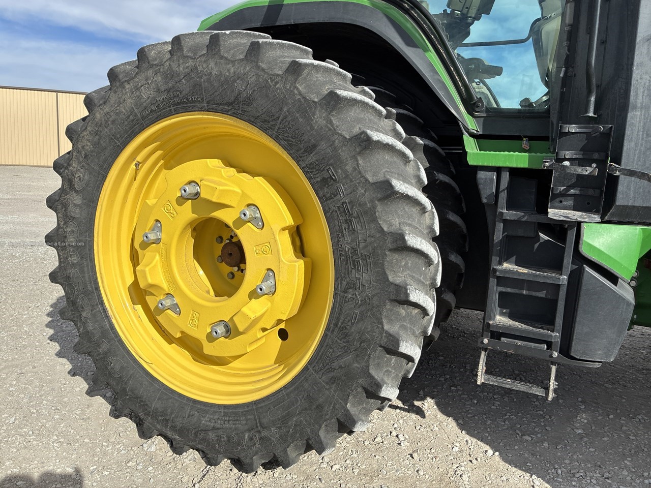 2021 John Deere 8R 410 Image 10