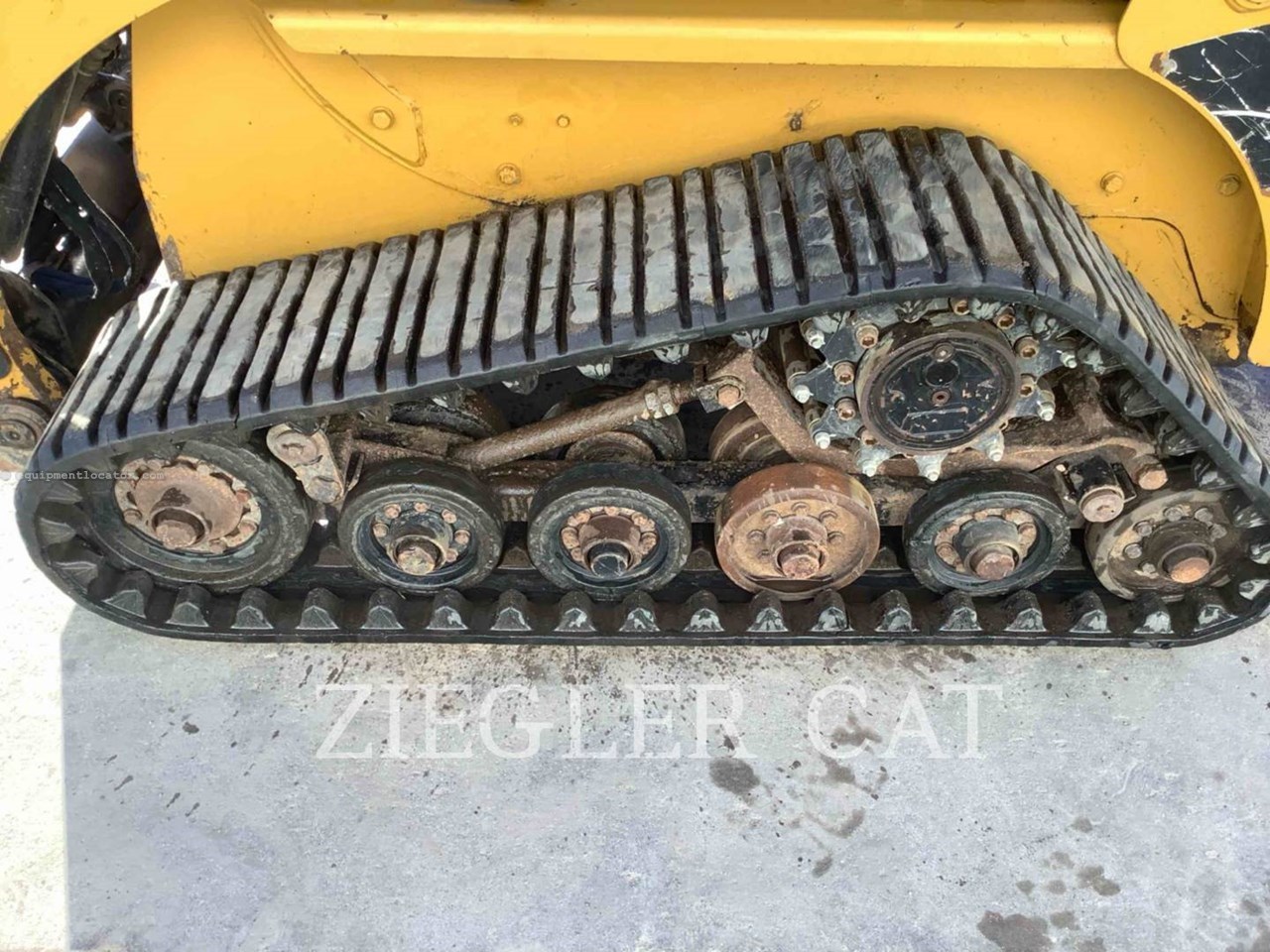 2013 Caterpillar 247B3 Image 10