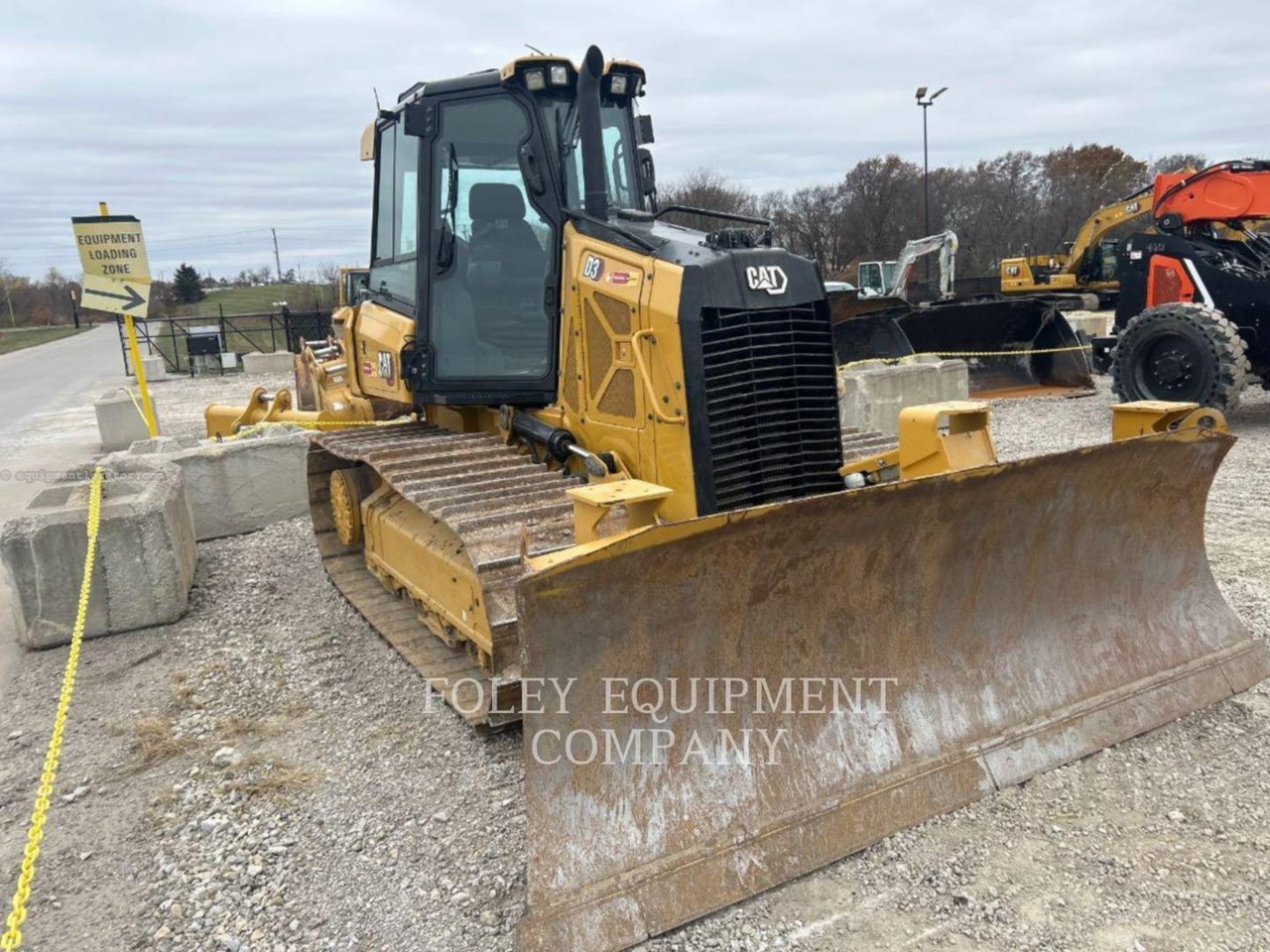 2023 Caterpillar D3-12LGI Image 2