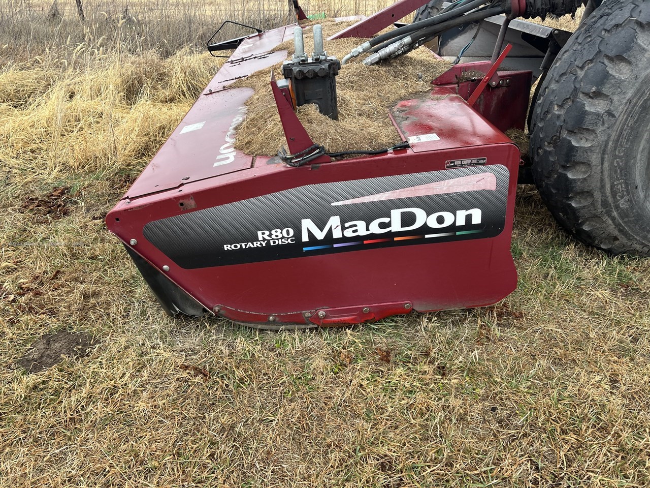 2010 MacDon M200 Image 19