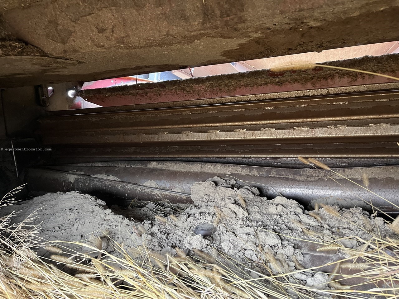 2010 MacDon M200 Image 31