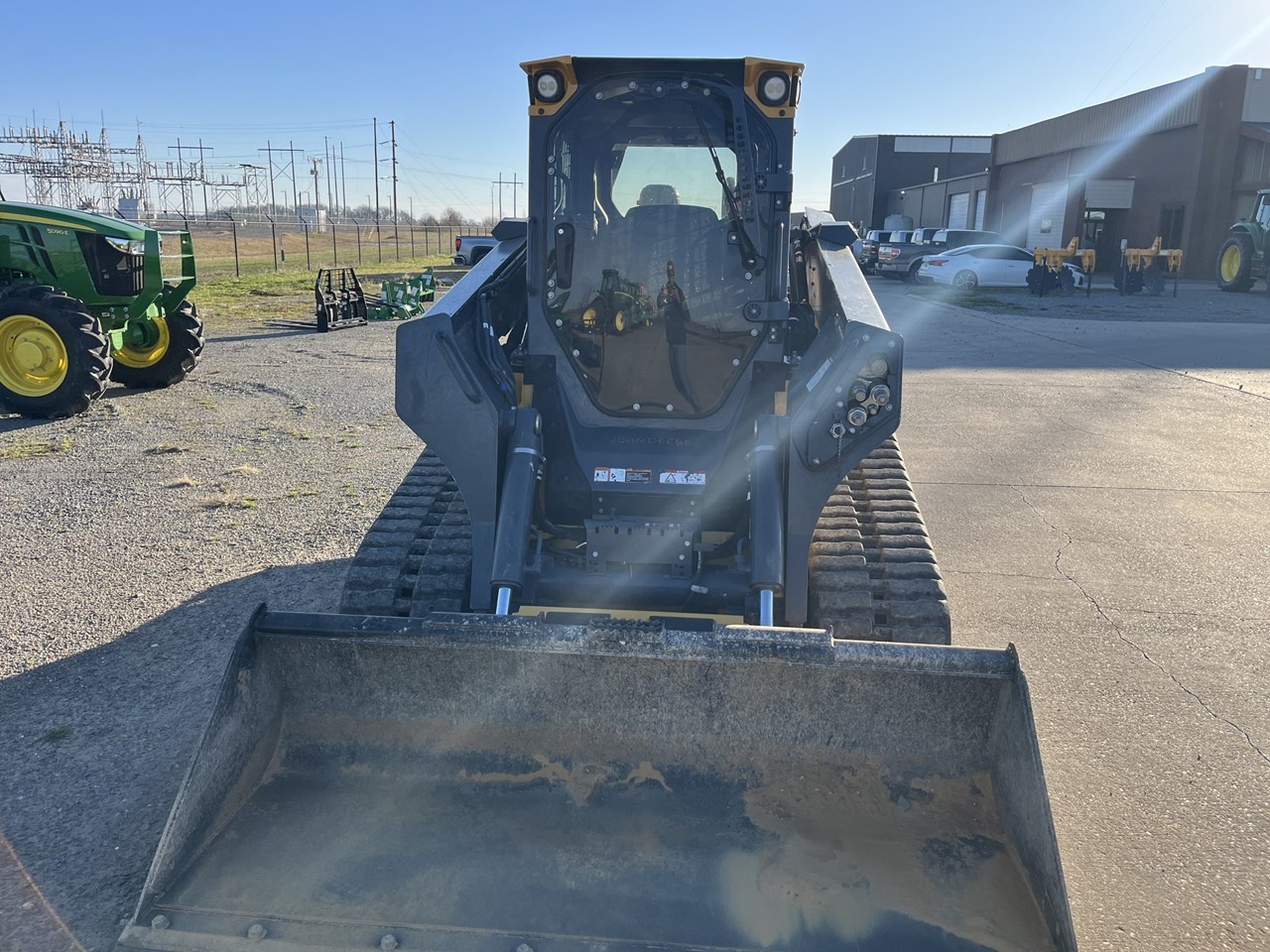 2024 John Deere 335 P Image 10