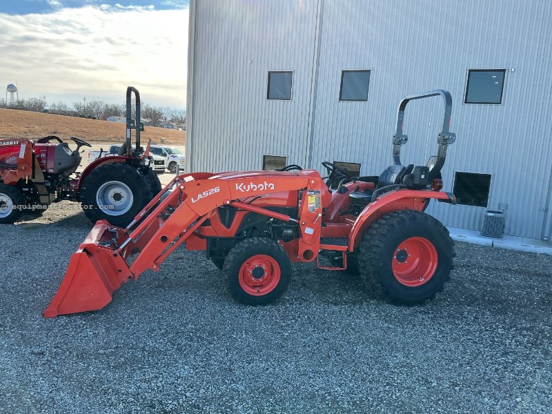 2023 Kubota L3302HST Image 4
