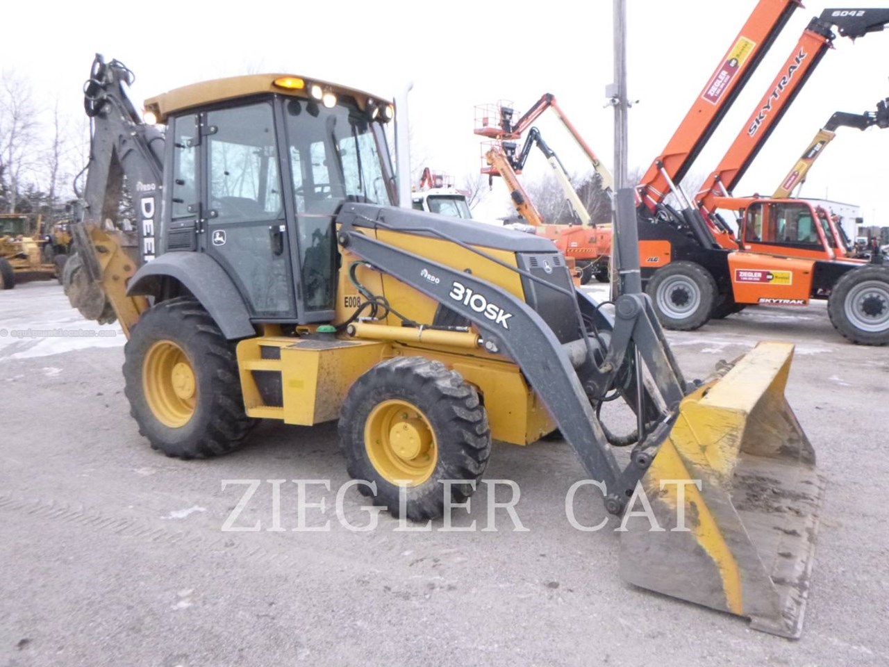 2014 John Deere 310SK Image 2