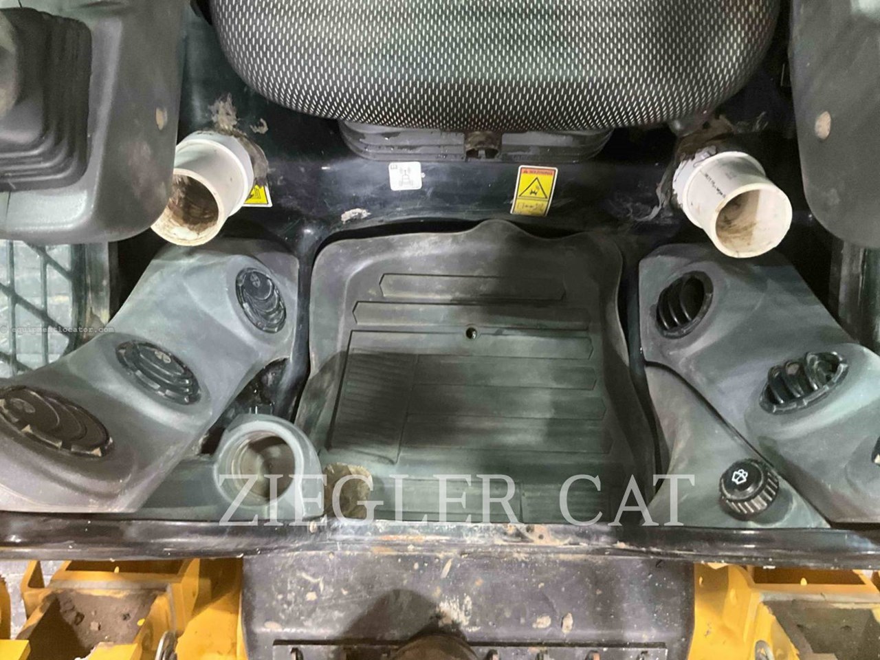 2023 Caterpillar 279D3 Image 10