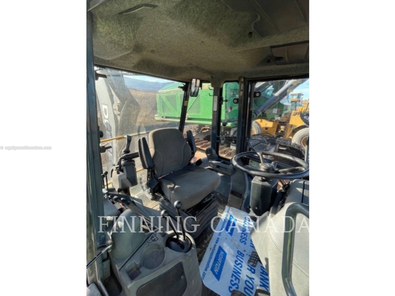 2011 John Deere 410J Image 10