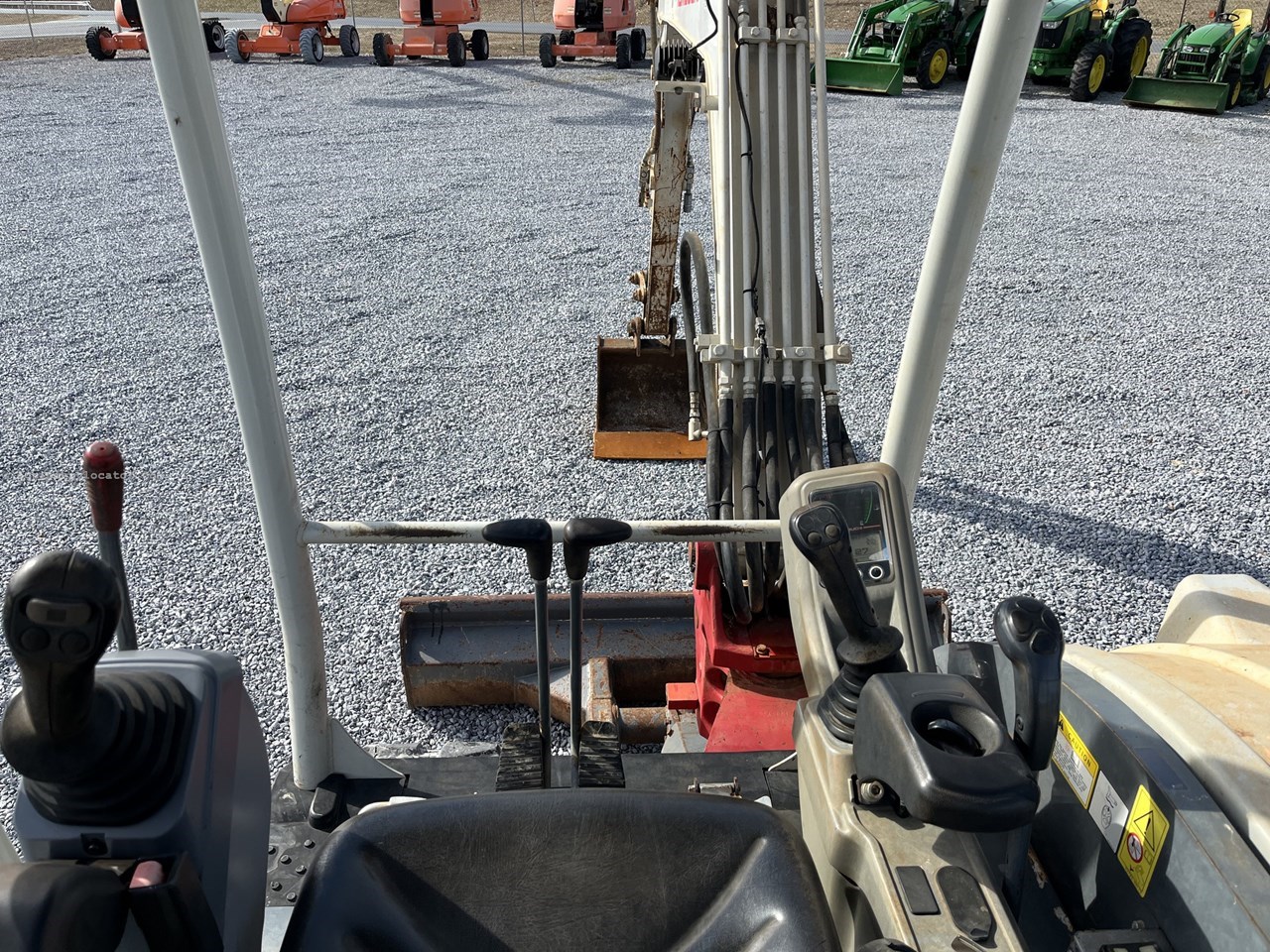 2020 Takeuchi TB240 Image 10