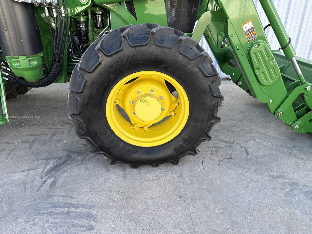 2023 John Deere 6120E Image 26