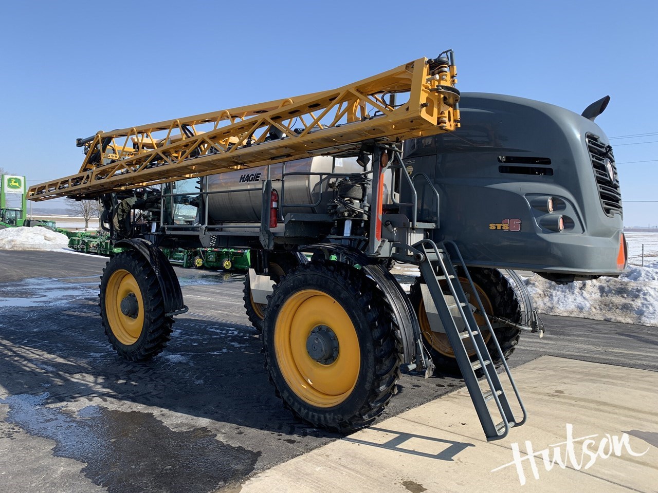 2019 Hagie STS16 Image 2