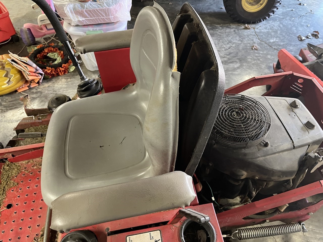 2004 Country Clipper SR355 Image 4