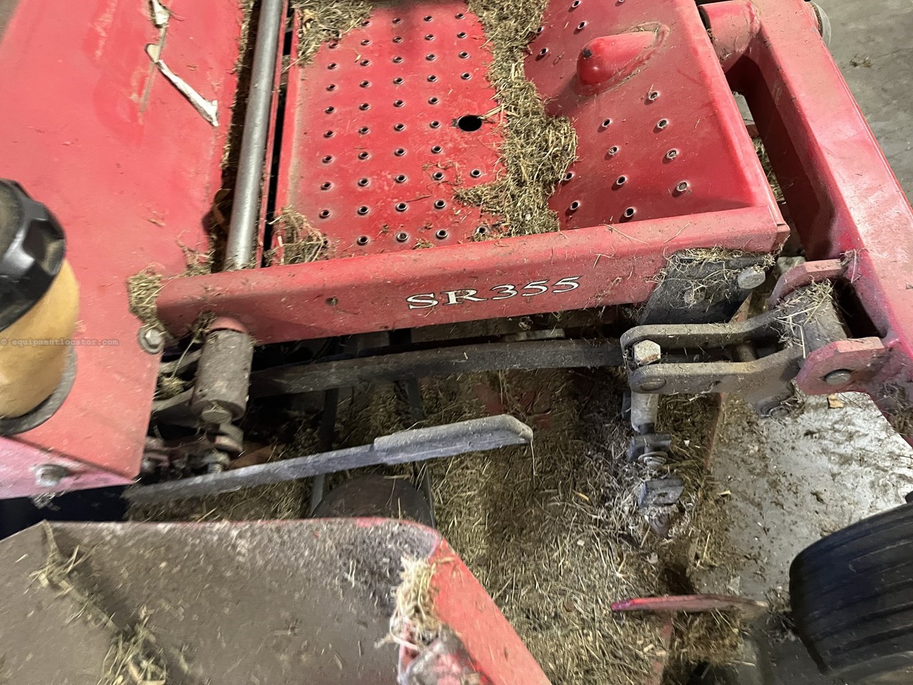 2004 Country Clipper SR355 Image 7