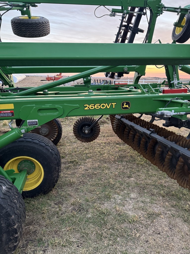 2019 John Deere 2660VT Image 4