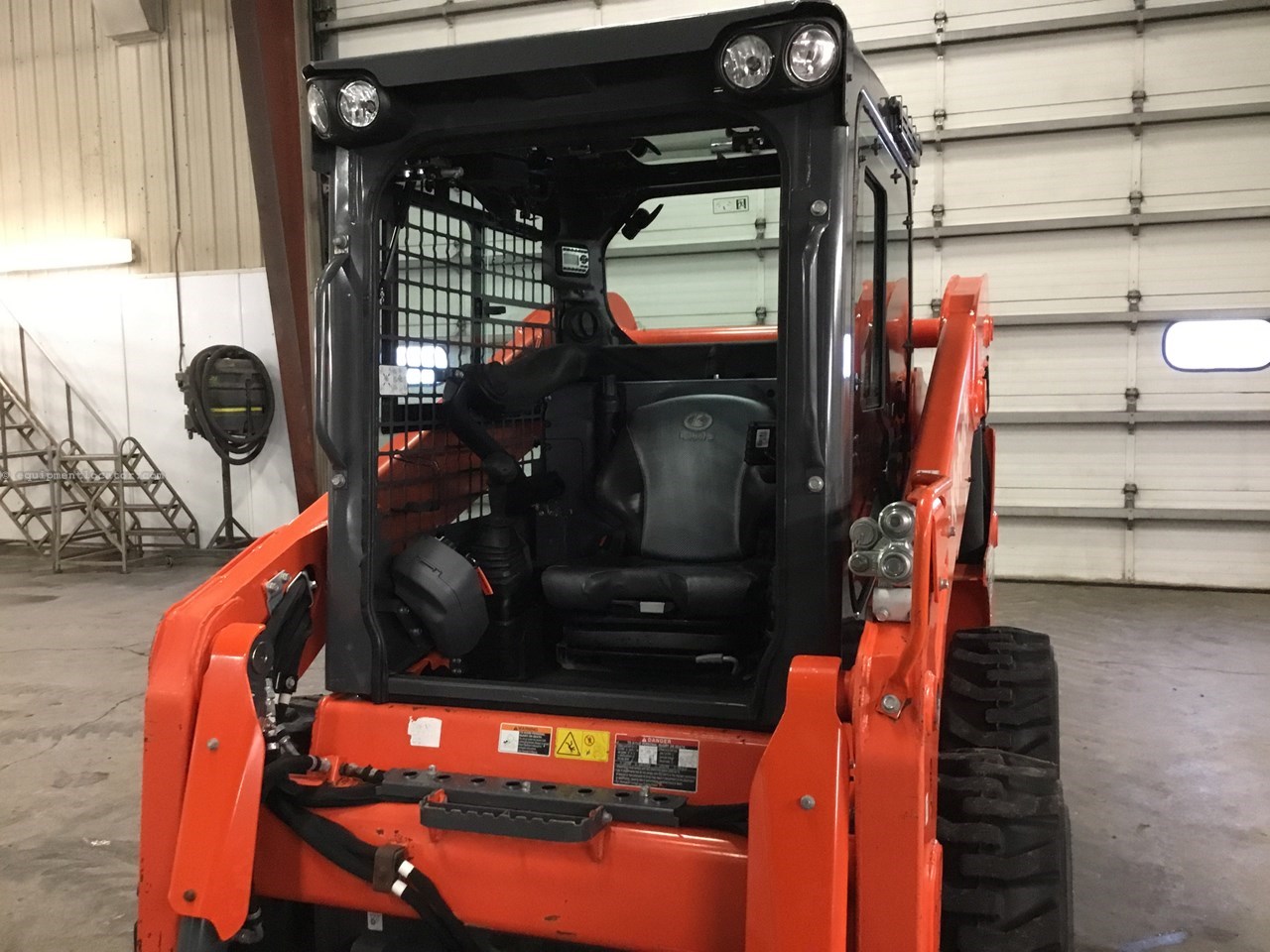 2022 Kubota SSV65 Image 13