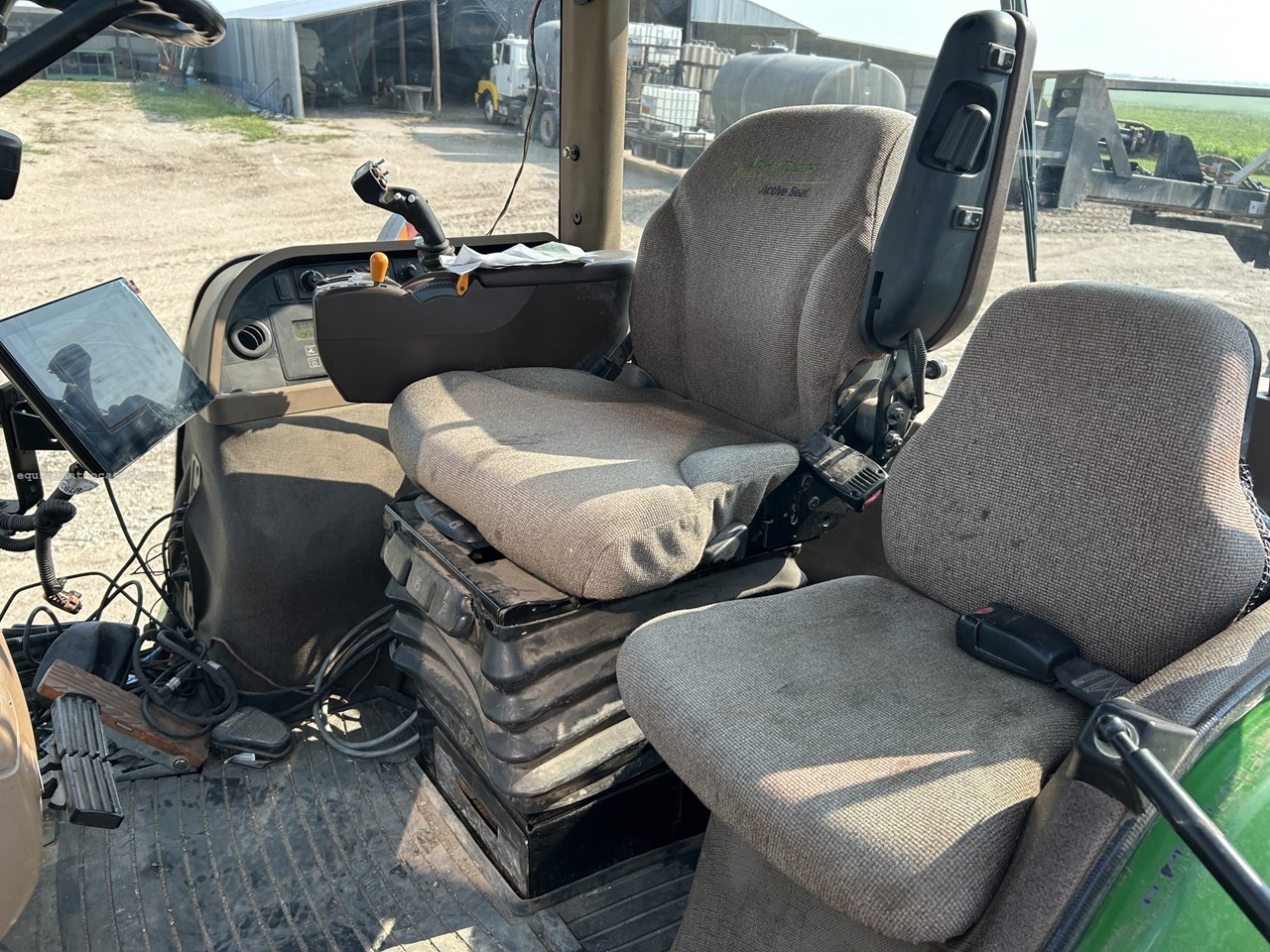 2007 John Deere 8430 Image 21