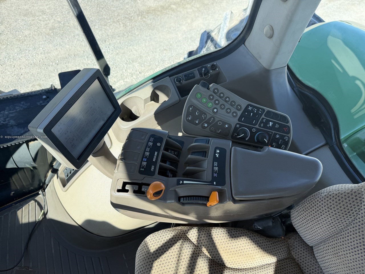 2014 John Deere 9460R Image 36