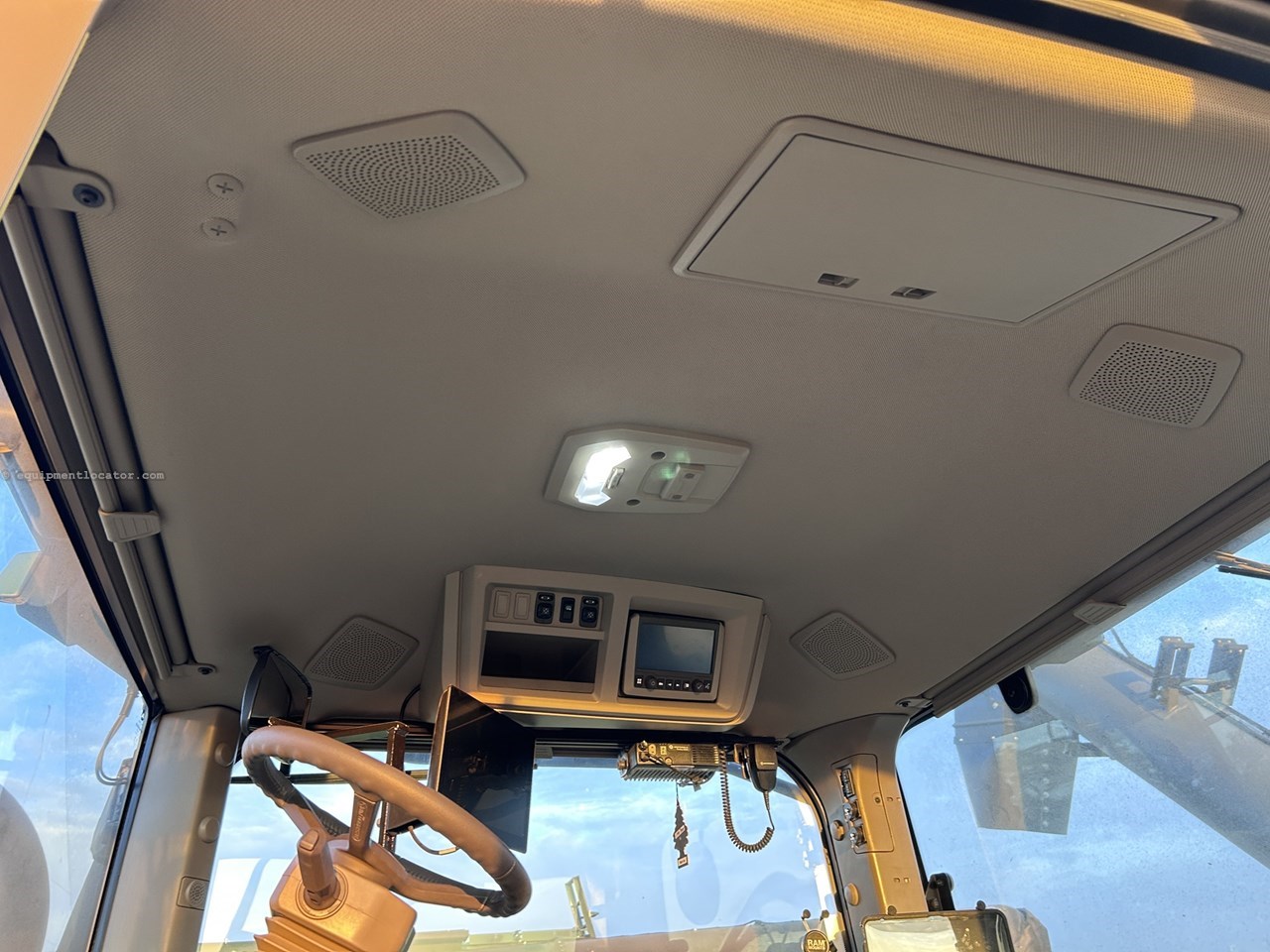 2024 John Deere 8R 410 Image 19