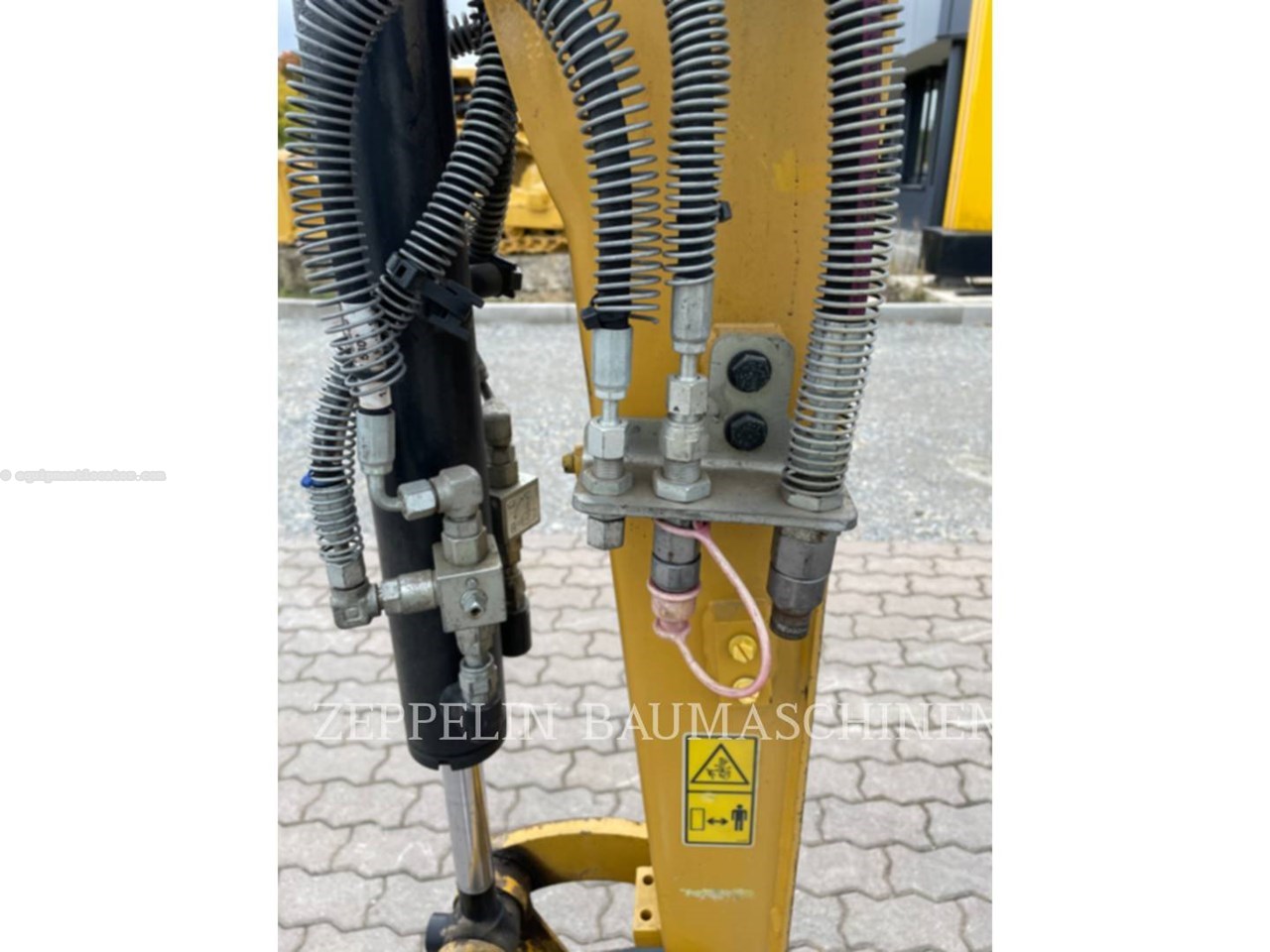 2021 Caterpillar 301.8-05A Image 11