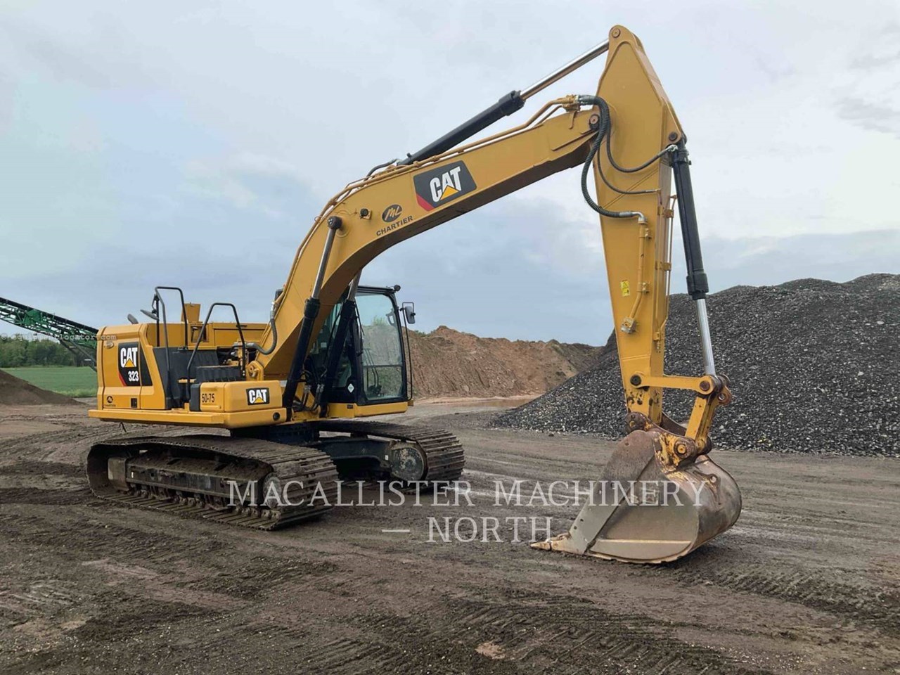2018 Caterpillar 32307 Image 2