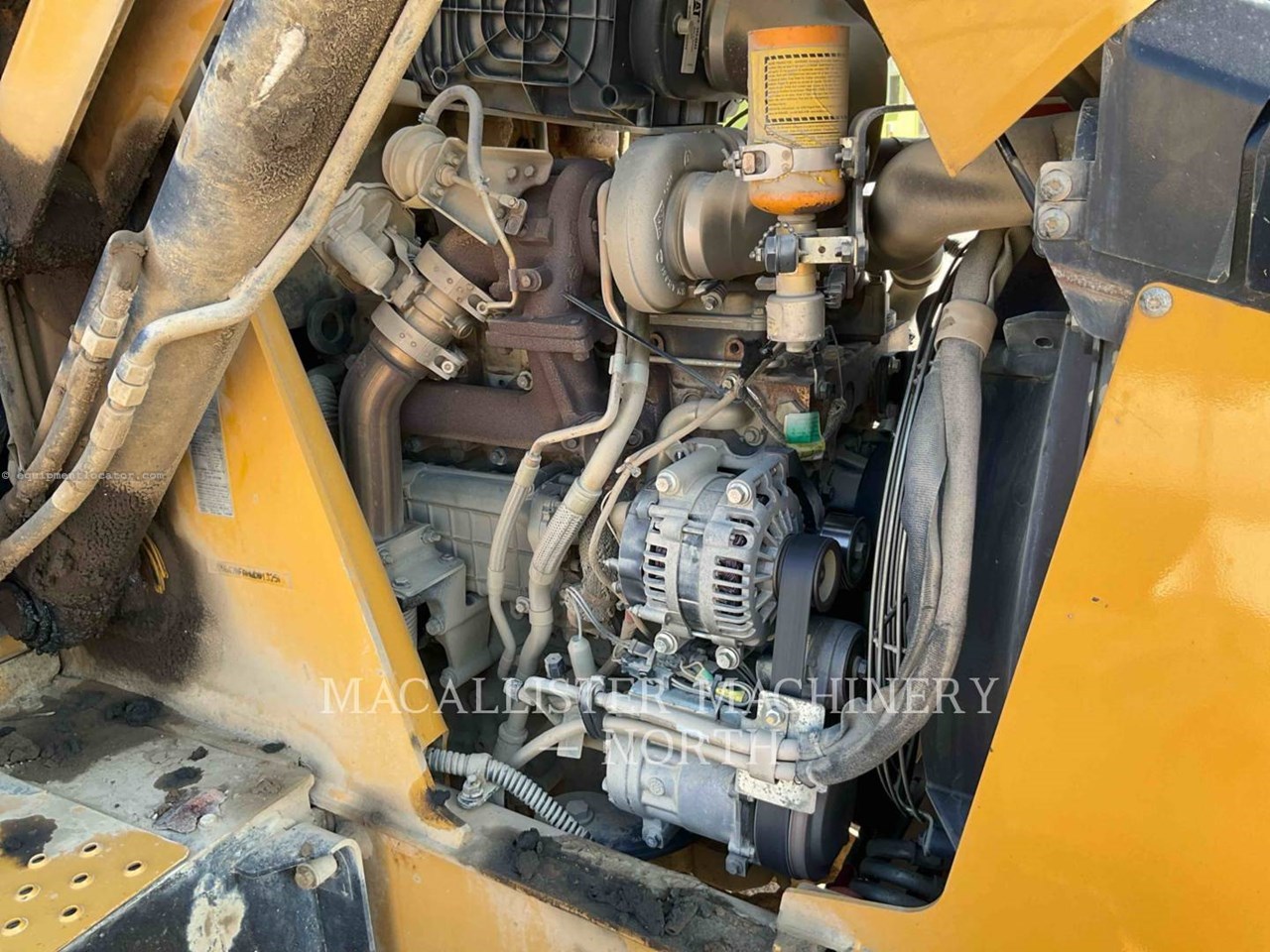 2016 Caterpillar 420F2IT APR Image 11
