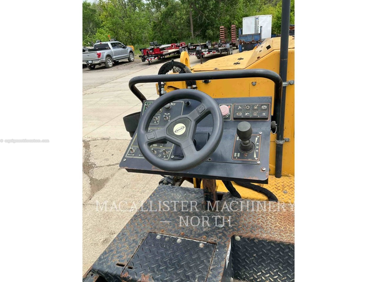 2018 Weiler P385B Image 15