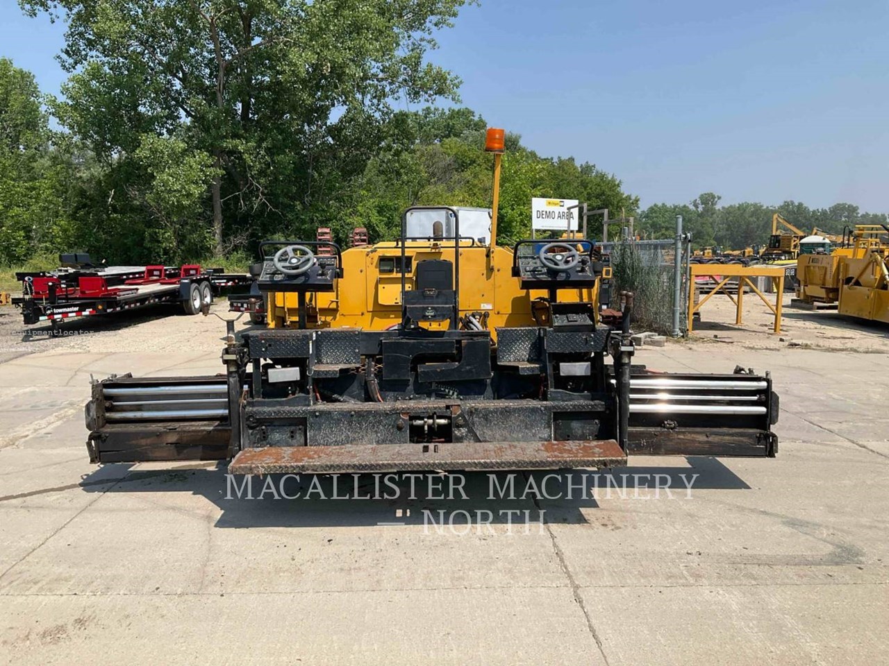 2017 Weiler P385 PAVER Image 12