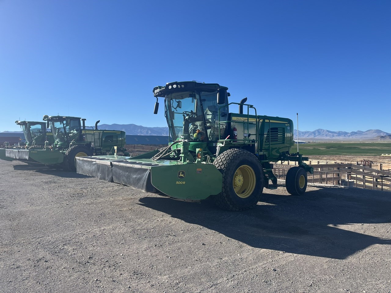 2020 John Deere W235 Image 3