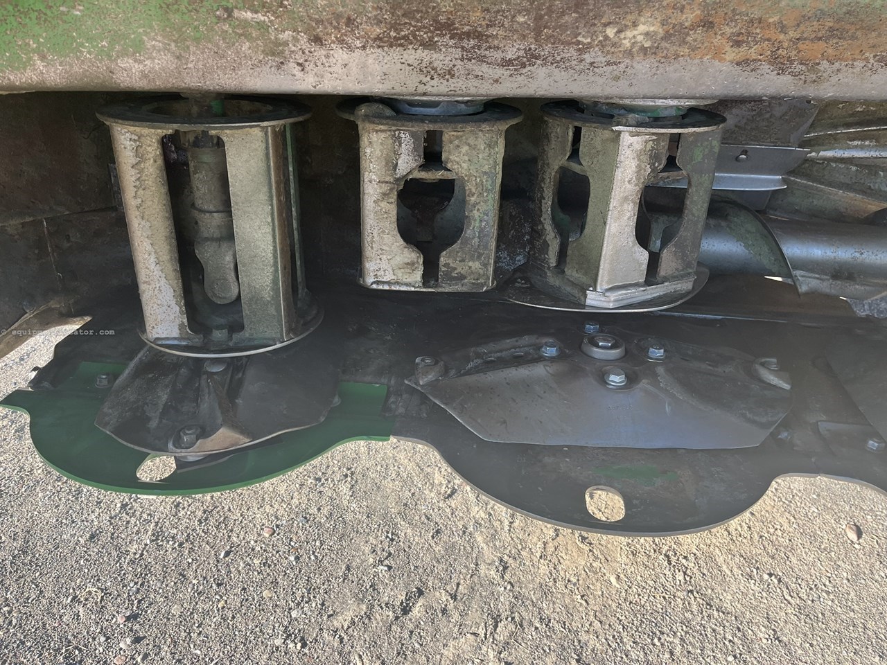 2020 John Deere W235 Image 12