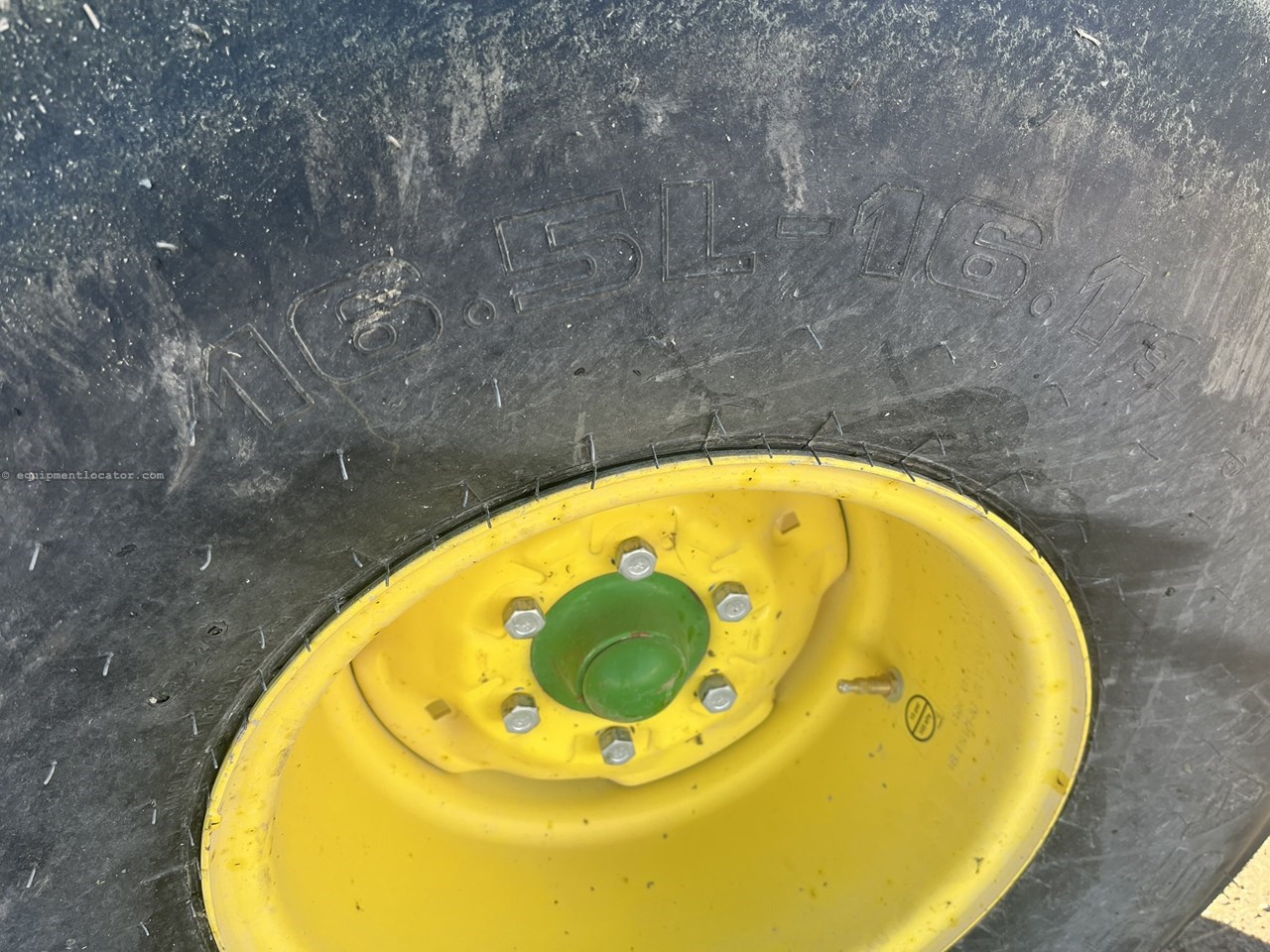 2020 John Deere W235 Image 29