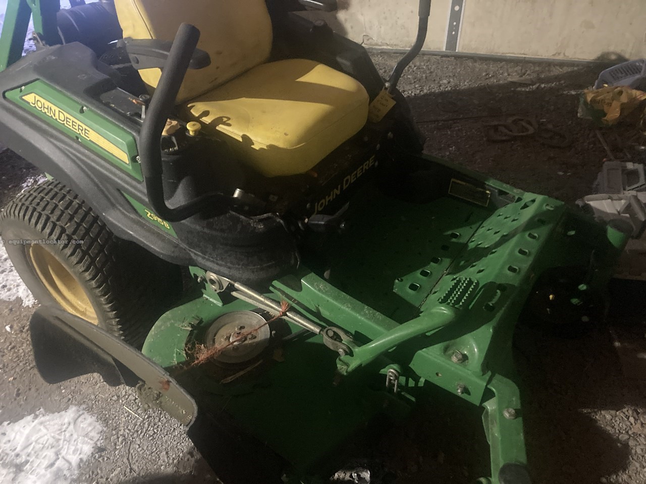 2013 John Deere Z915B Image 3