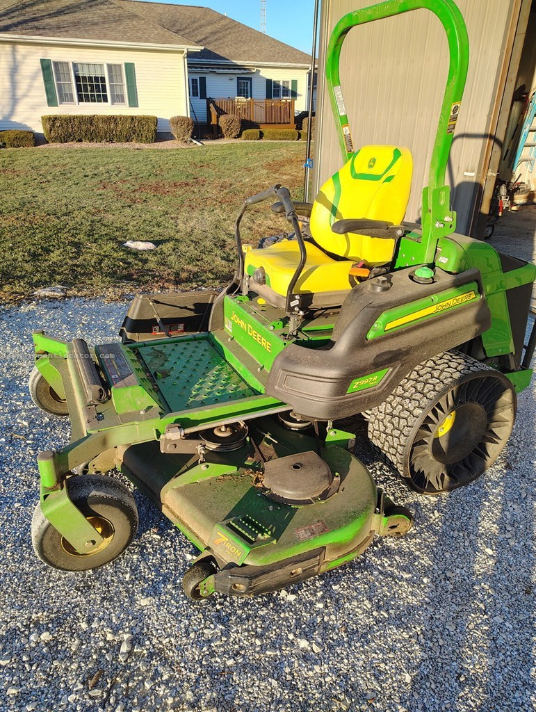 2024 John Deere Z997R Image 3