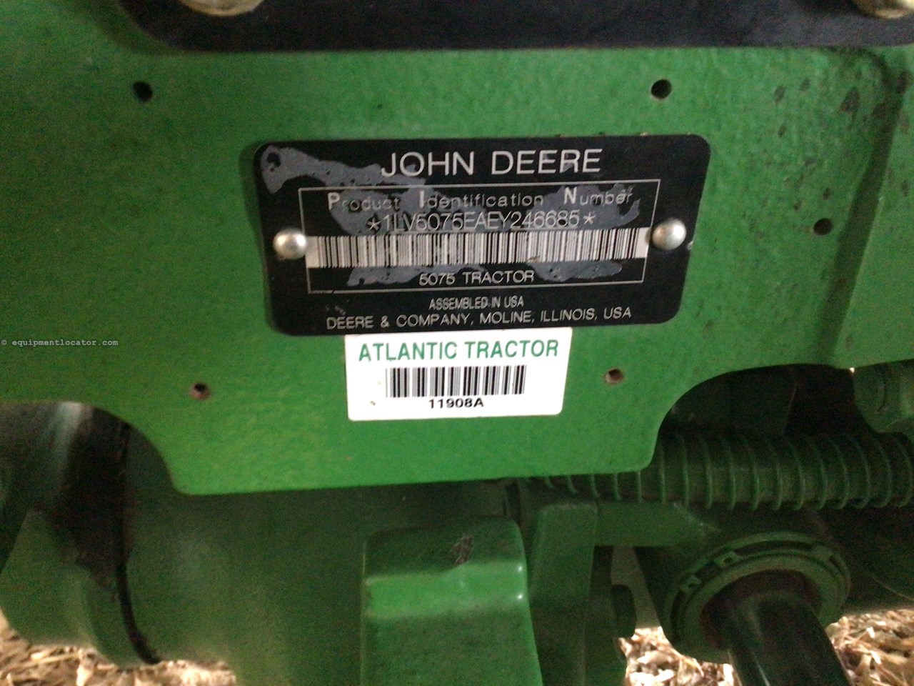 2014 John Deere 5075E Image 9