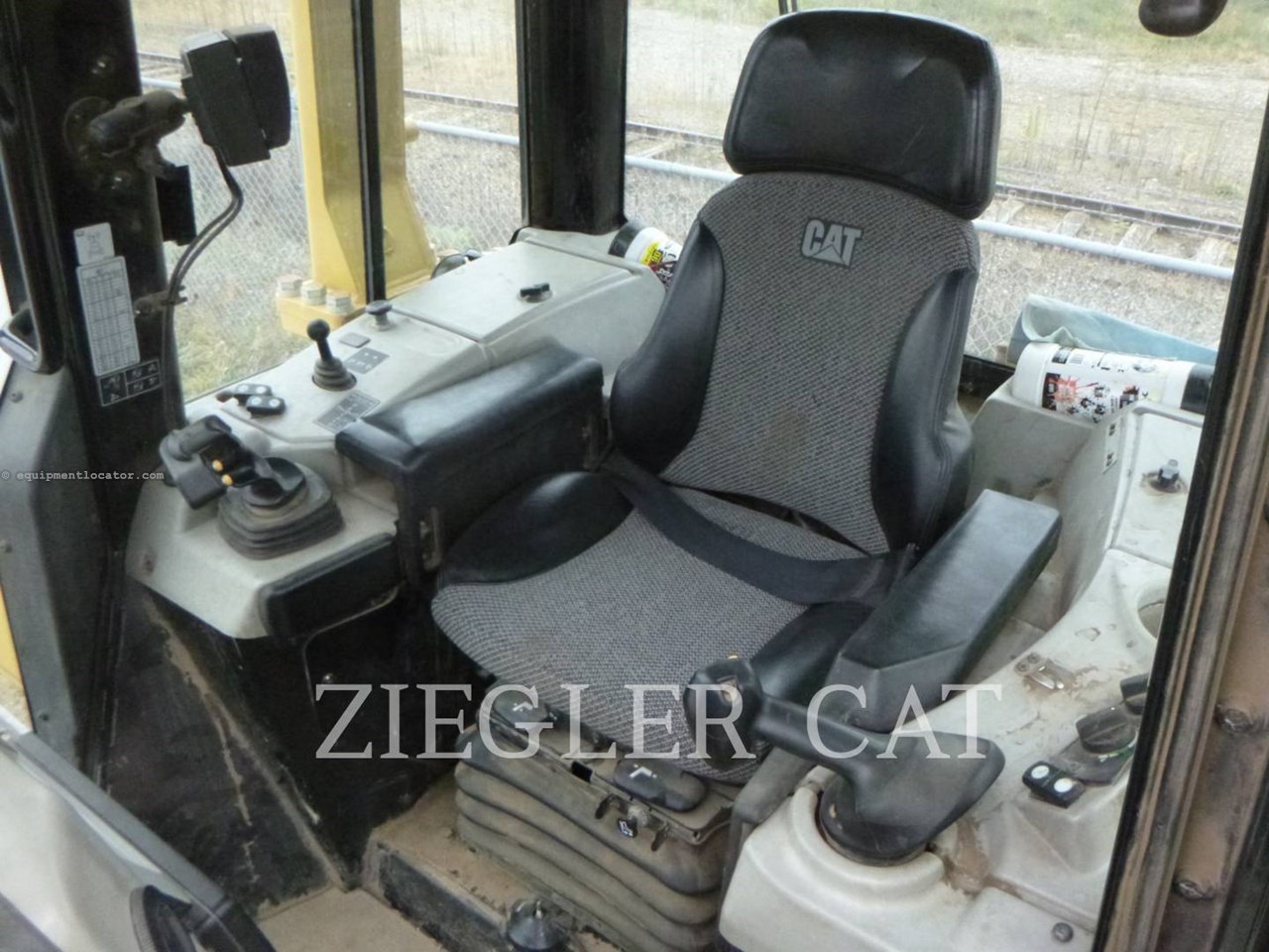 2016 Caterpillar D6N Image 10