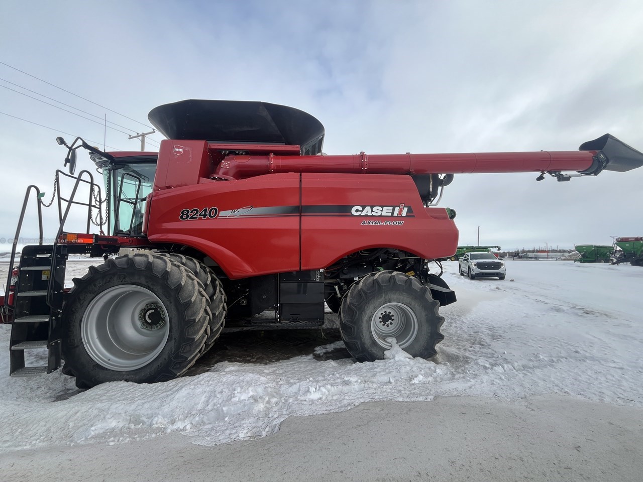 2017 Case IH 8240 Image 2