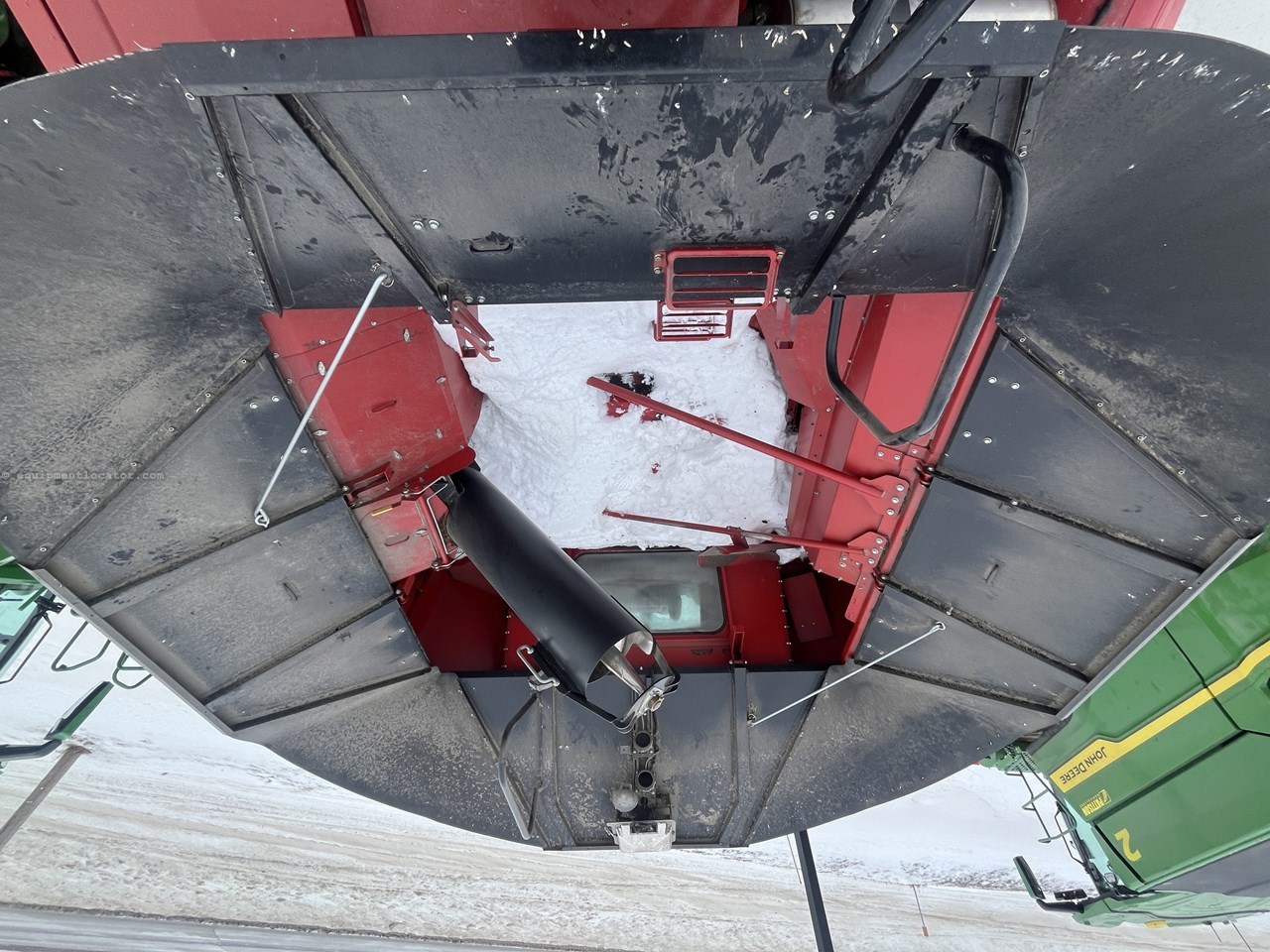 2017 Case IH 8240 Image 36