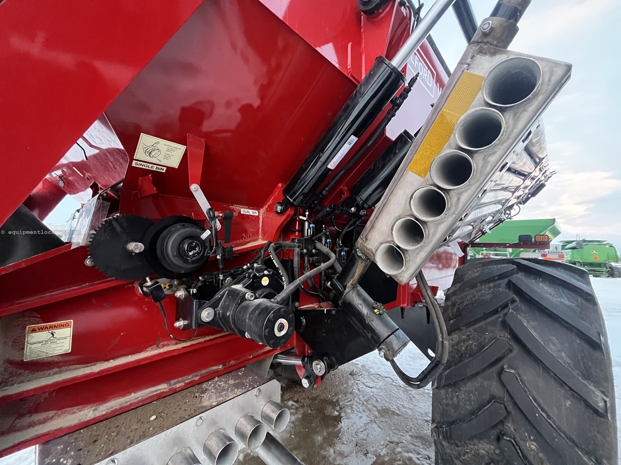 2024 Salford 8711 Image 19