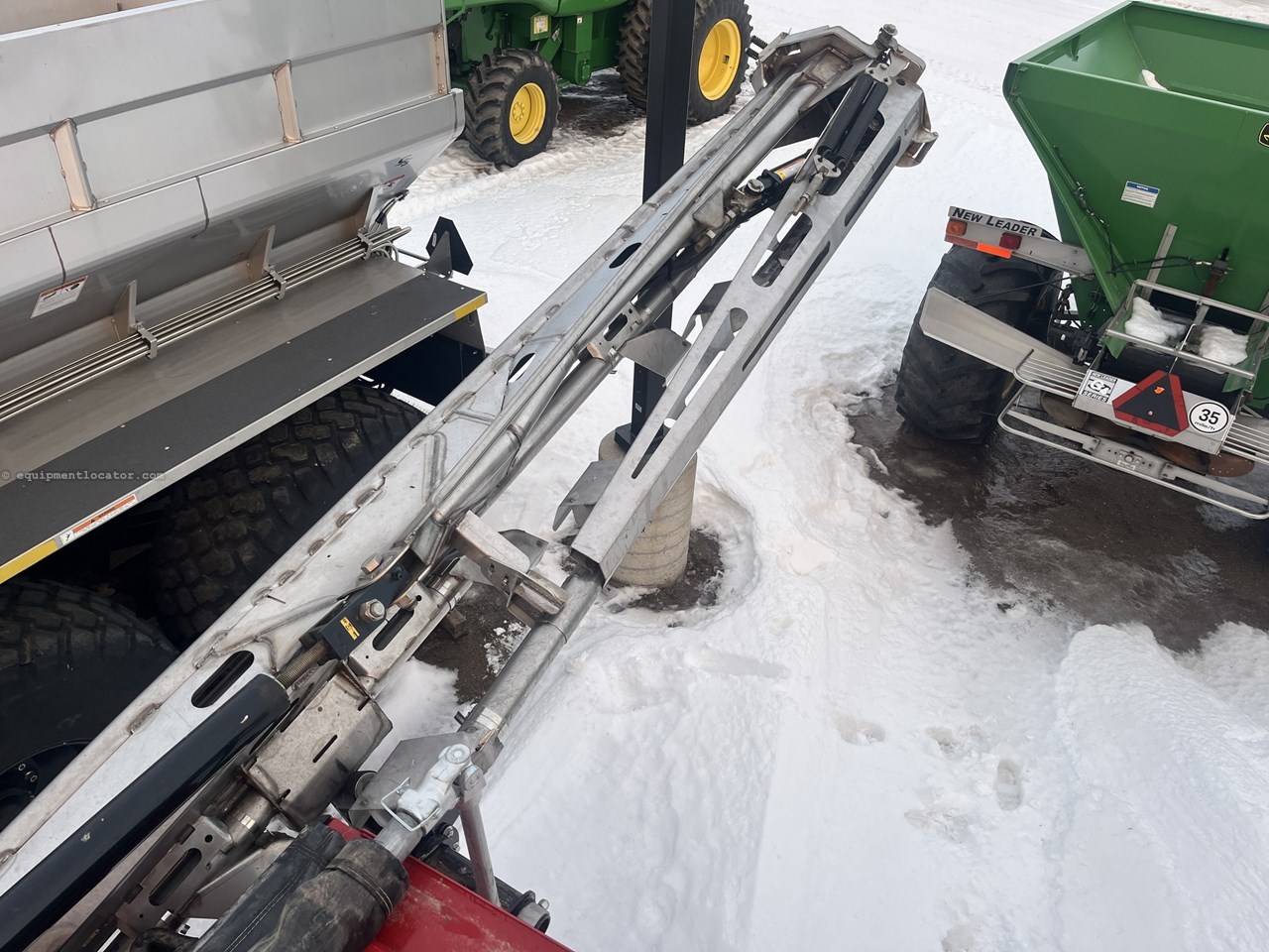 2024 Salford 8711 Image 21