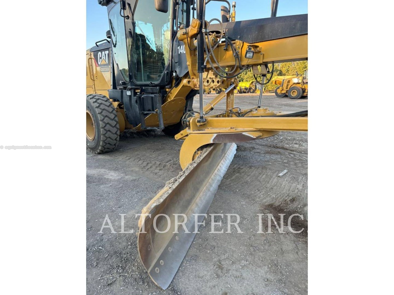 2018 Caterpillar 140M3 R Image 10